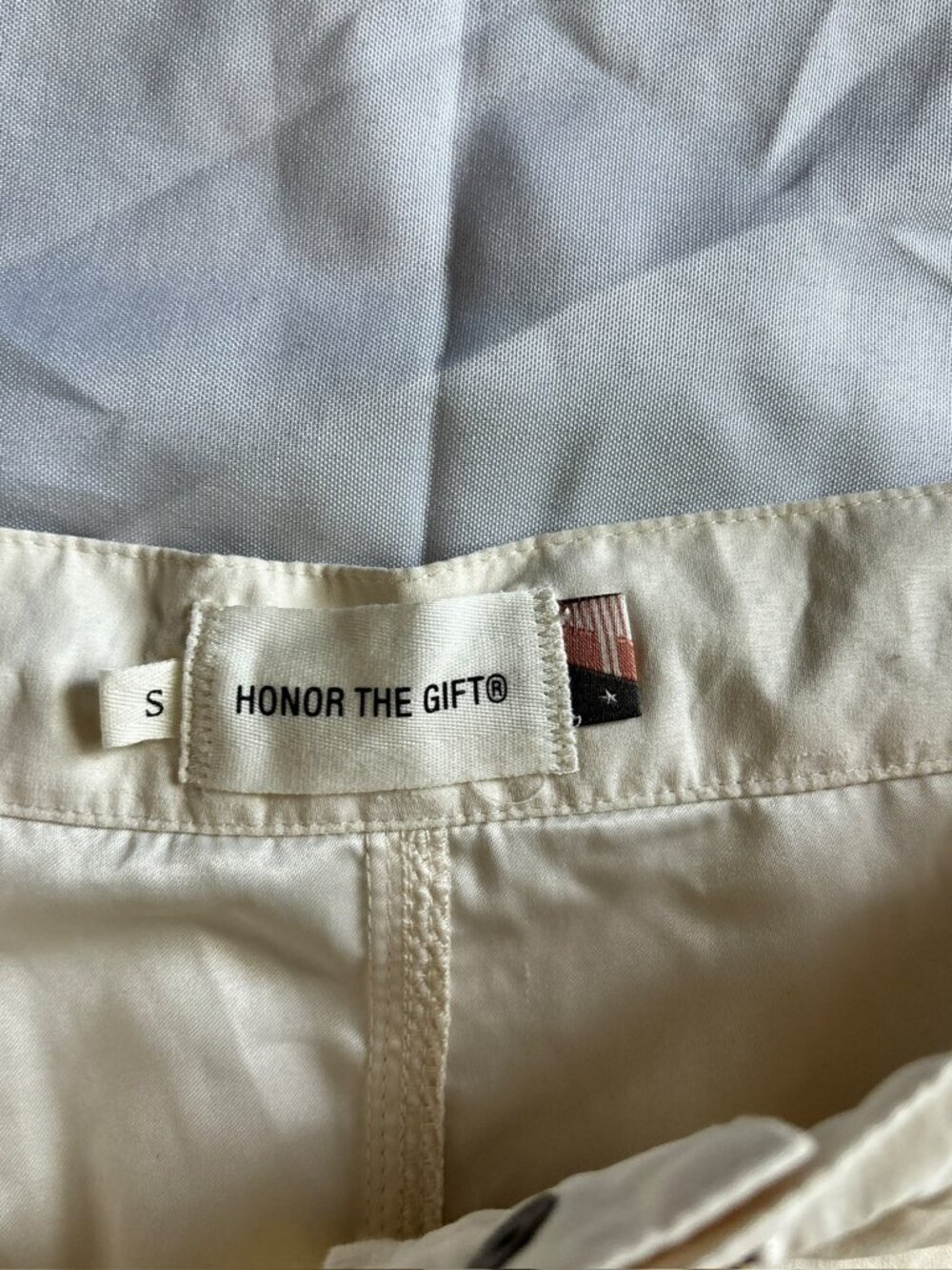 Honor The Gift Women's Ivory Classic Embroidered Brand Tag - Picture 6 of 6